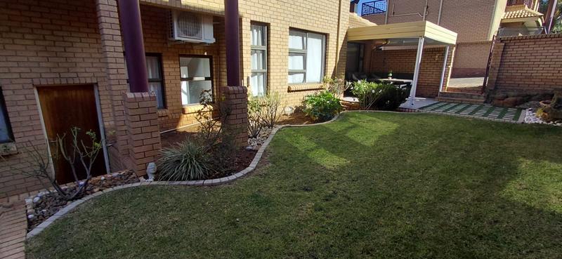 3 Bedroom Property for Sale in Heuwelsig Free State
